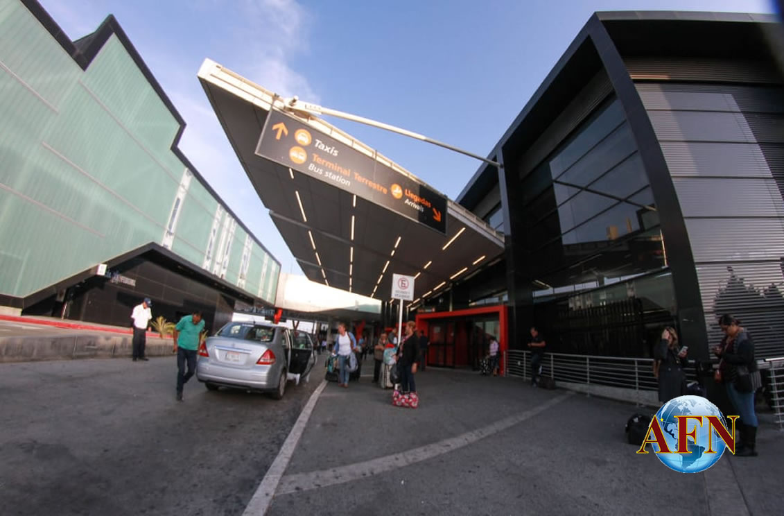 Pasajeros de avión heridos en turbulencia